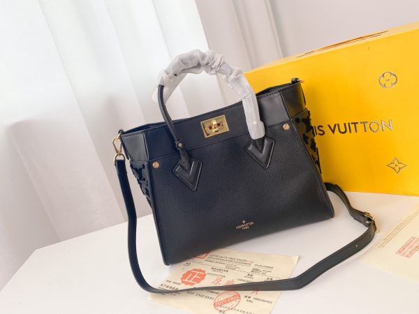 Replica Louis Vuitton On My Side M53824 Handbag