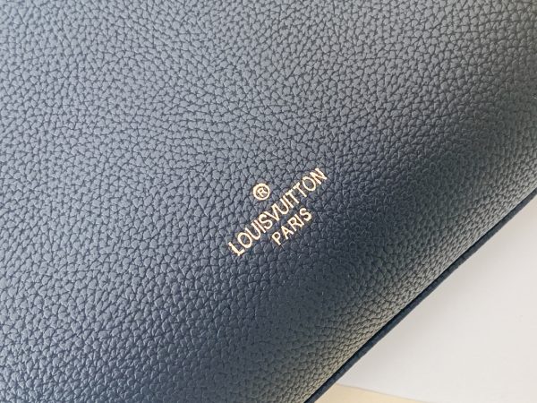 Replica Louis Vuitton On My Side M53824 Handbag - Image 2