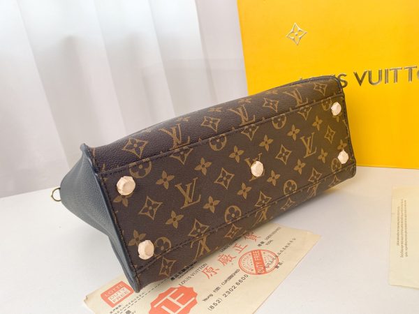 Louis Vuitton On My Side Replica Handbag M53827 - Image 6