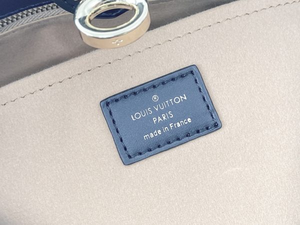 Replica Louis Vuitton On My Side M53824 Handbag - Image 5