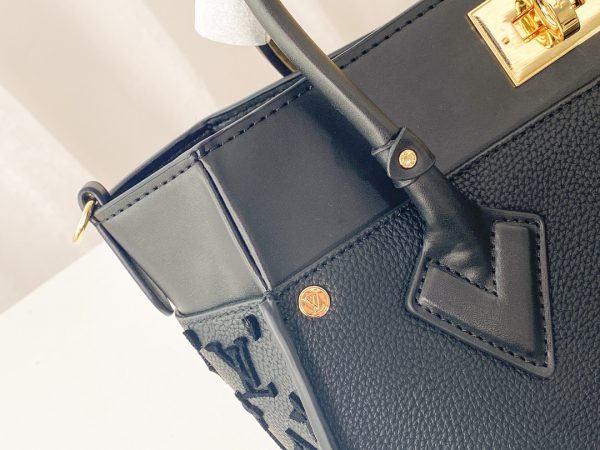 Replica Louis Vuitton On My Side M53824 Handbag - Image 7