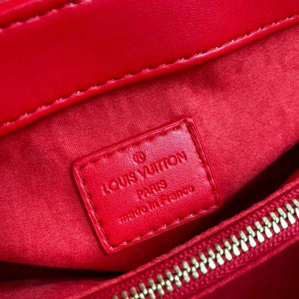 Replica Louis Vuitton New Wave Chain Tote M53937 Bag - Image 22