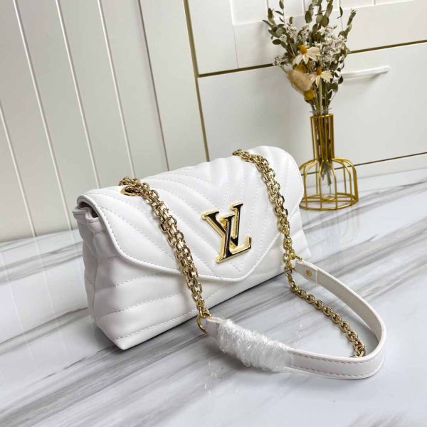 Replica Louis Vuitton New Wave Chain Tote M53937 Bag - Image 25