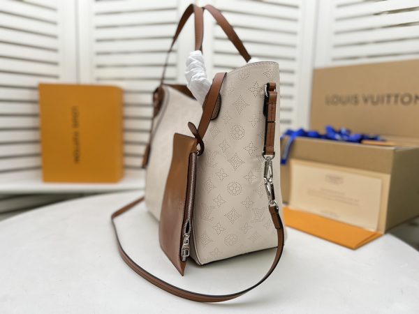 Replica Louis Vuitton Hina MM Bag in Black/Beige/Pink/White - Image 12