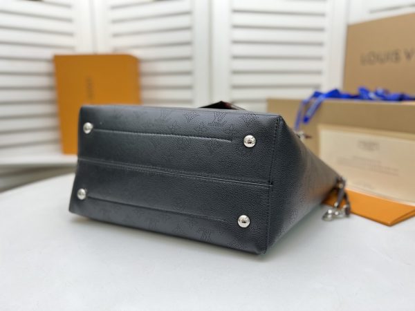 Replica Louis Vuitton Hina MM Bag in Black/Beige/Pink/White - Image 4