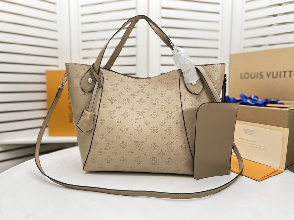 Replica Louis Vuitton Hina MM Bag in Black/Beige/Pink/White - Image 6