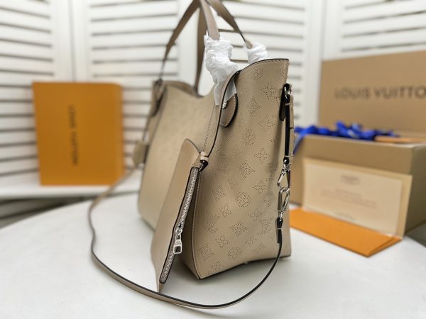 Replica Louis Vuitton Hina MM Bag in Black/Beige/Pink/White - Image 7