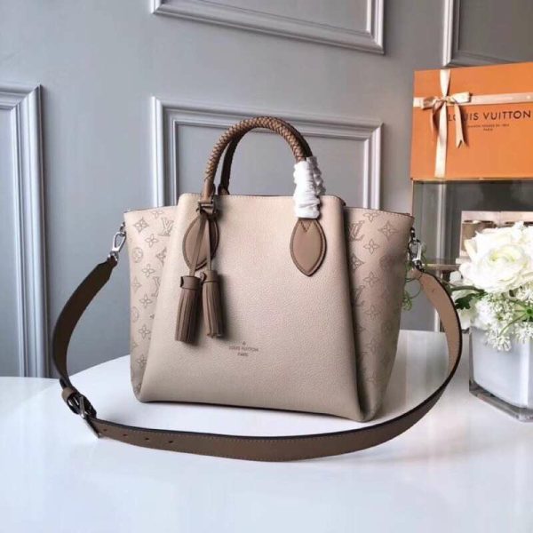 Louis Vuitton Haumea M55031 Replica Handbag
