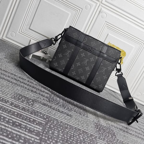 Louis Vuitton Replica Trunk Messenger Bag in Black - Image 4