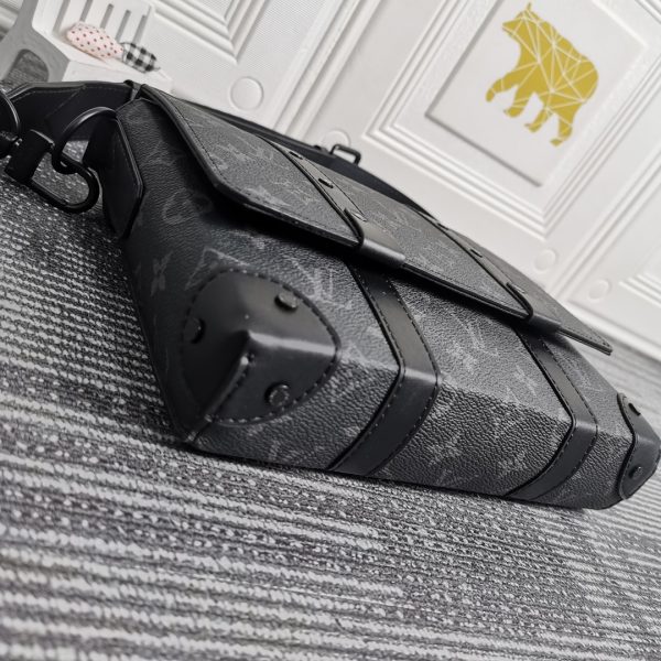 Louis Vuitton Replica Trunk Messenger Bag in Black - Image 5
