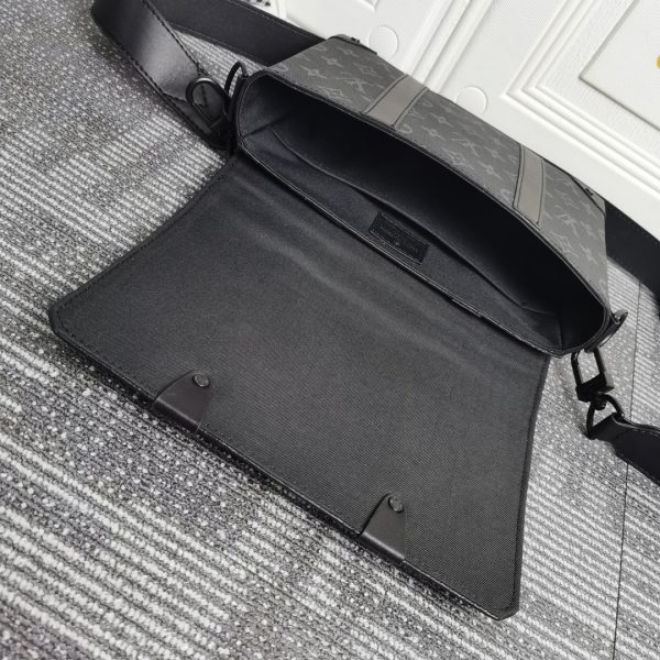 Louis Vuitton Replica Trunk Messenger Bag in Black - Image 6