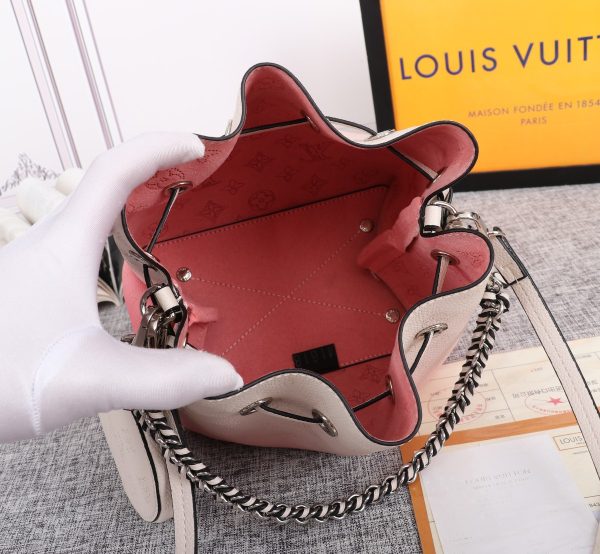 Louis Vuitton Adorable Bella Bucket Bag Replica – Pink & Blue - Image 5