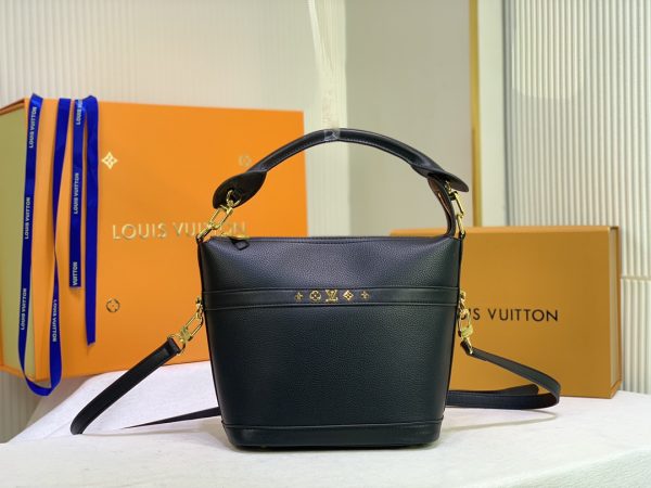 Replica Louis Vuitton Cruiser PM Bag in Black & White