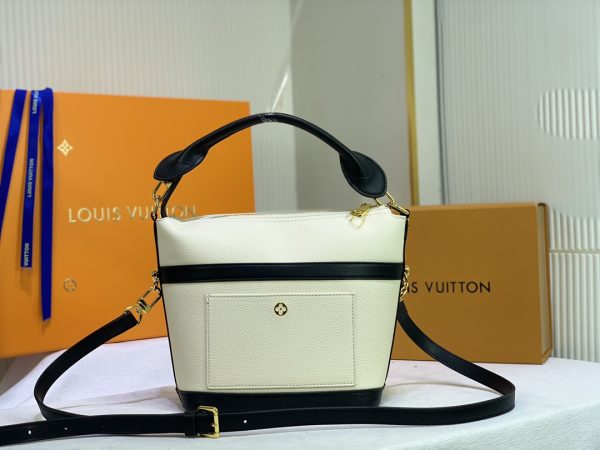 Replica Louis Vuitton Cruiser PM Bag in Black & White - Image 8