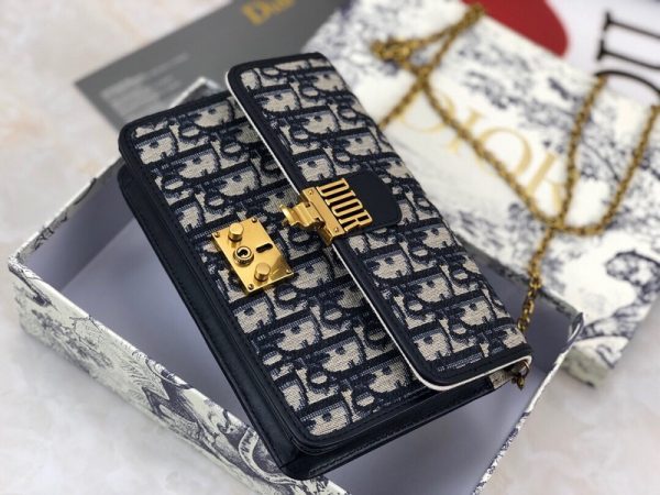 Replica Dior Small Flap Bag - Chic & Luxurious Style - Image 4
