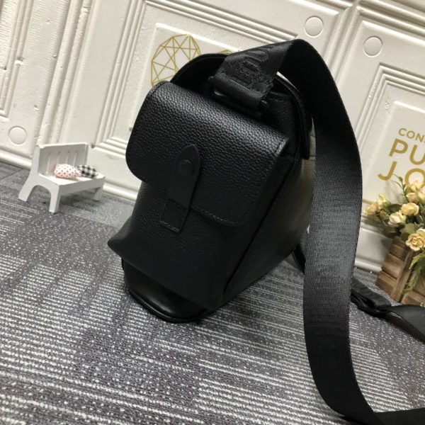 Replica LV Christopher Messenger Backpack, Stylish & Functional - Image 3