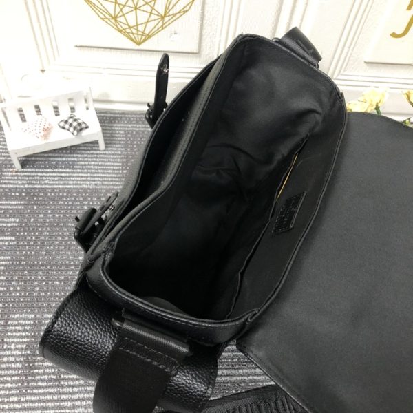 Replica LV Christopher Messenger Backpack, Stylish & Functional - Image 6