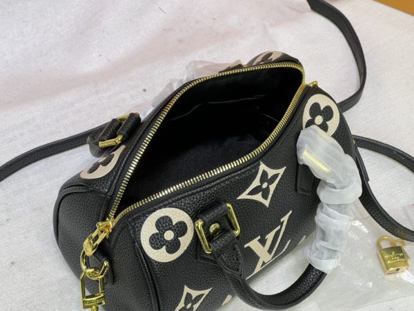Replica LV Speedy Bandouliere 20 in Monogram Canvas - Image 13
