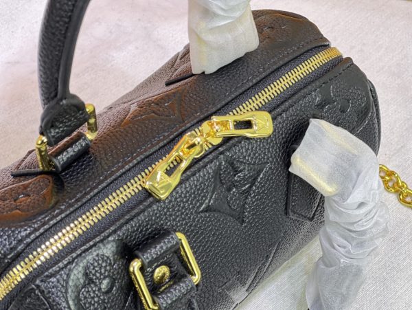 Replica LV Speedy Bandouliere 20 in Monogram Canvas - Image 5