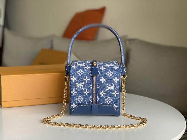 Louis Vuitton Replica Square Bag – Stylish & Affordable - Image 4