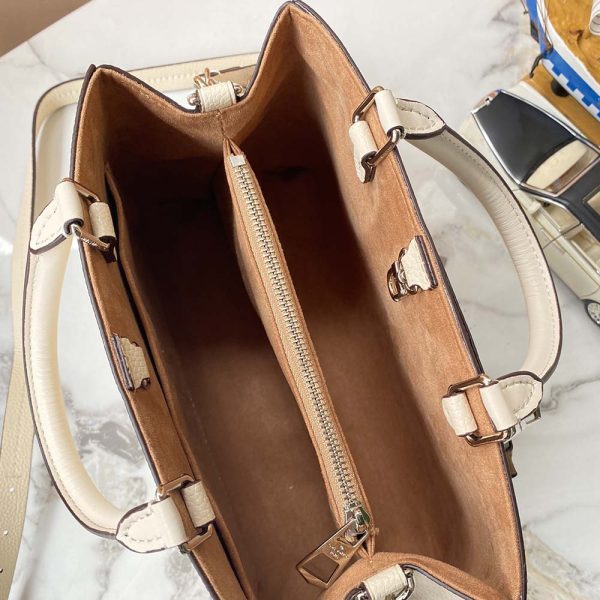 Replica Louis Vuitton Marelle MM Tote – Stylish & Elegant - Image 16