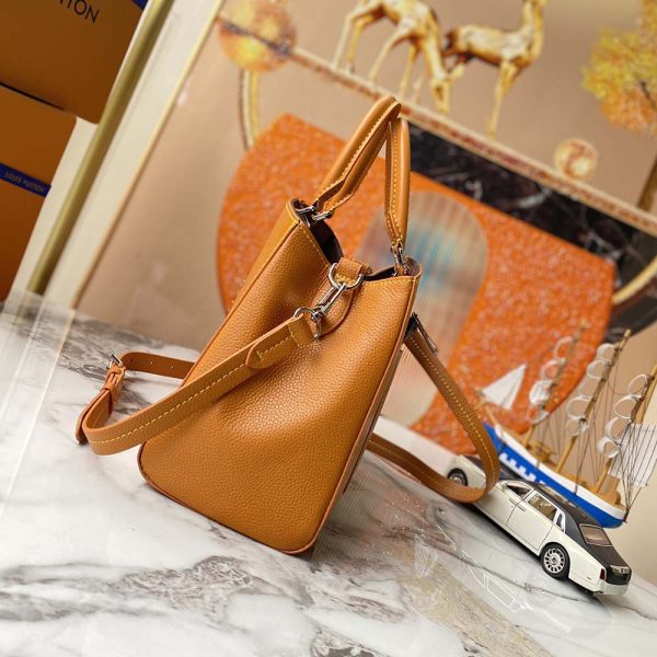 Replica Louis Vuitton Marelle MM Tote – Stylish & Elegant - Image 8