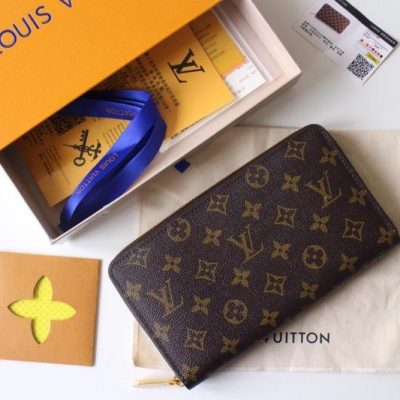 Replica Louis Vuitton Zippy Men’s Organizer Wallet