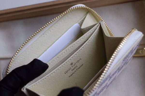 Replica LV Zippy Coin Purse M60067 – Stylish & Compact Wallet - Image 8