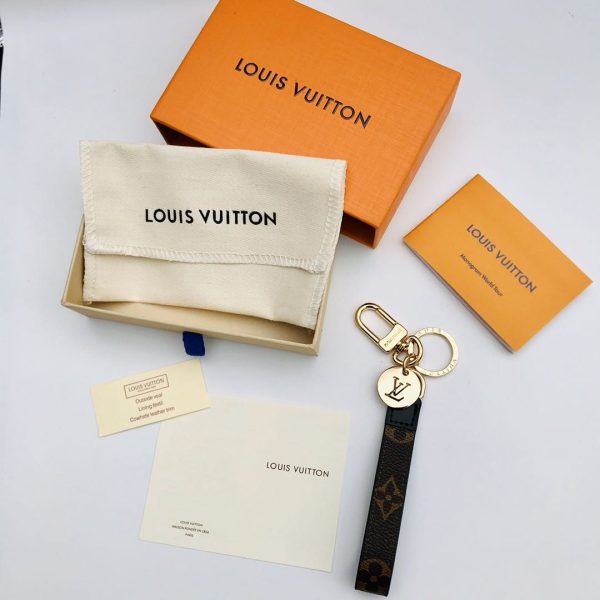 LV Dragonne Key Holder & Bag Charm - Stylish Replica Accessory - Image 2