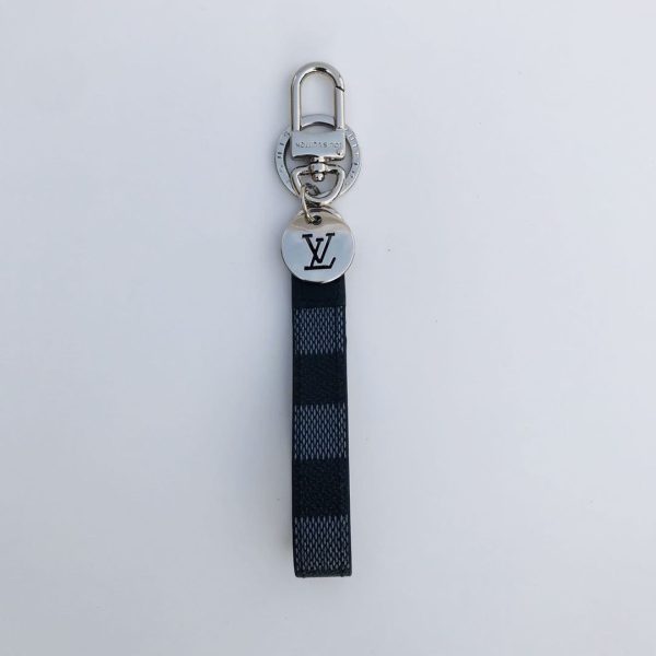 LV Dragonne Key Holder & Bag Charm - Stylish Replica Accessory - Image 7