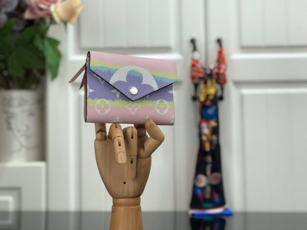 Replica Louis Vuitton Escale Victorine Wallet – Vibrant & Stylish - Image 8