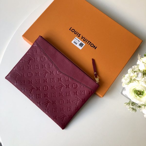 Stylish Replica Louis Vuitton Daily Pouch M62937 - Image 11