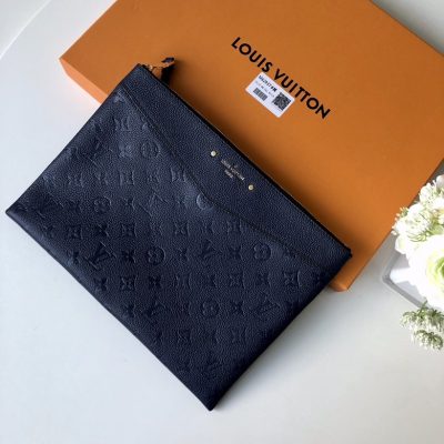 Stylish Replica Louis Vuitton Daily Pouch M62937
