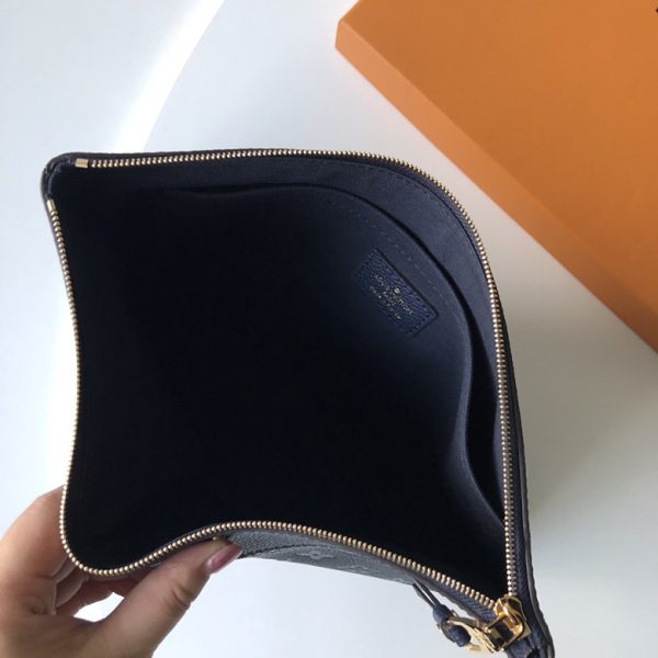 Stylish Replica Louis Vuitton Daily Pouch M62937 - Image 7