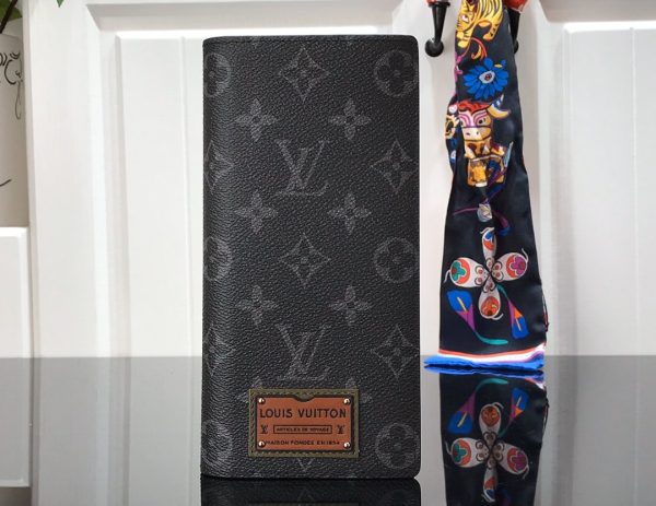 Louis Vuitton Brazza Replica Wallet M66540 | Stylish Designer Copy - Image 4