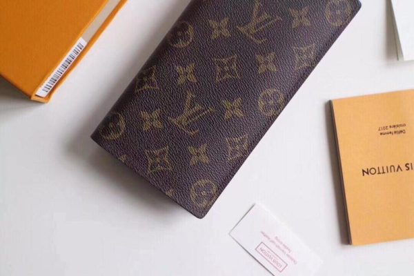 Louis Vuitton Brazza Replica Wallet M66540 | Stylish Designer Copy - Image 7