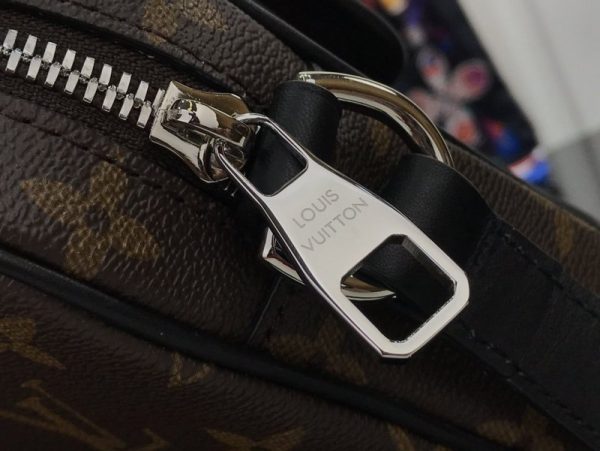 Louis Vuitton Christopher Replica Wallet M69404, Stylish & Durable - Image 3
