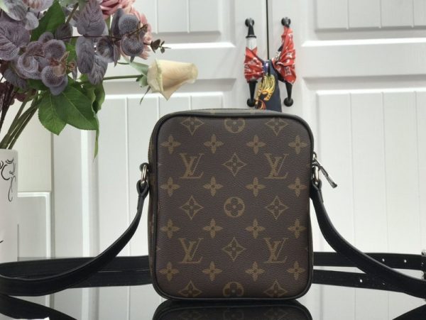Louis Vuitton Christopher Replica Wallet M69404, Stylish & Durable - Image 5