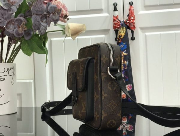 Louis Vuitton Christopher Replica Wallet M69404, Stylish & Durable - Image 6
