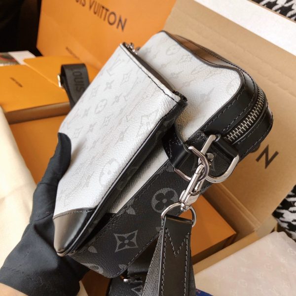 Replica LV Trio Messenger M69443 - Stylish & Functional Bag - Image 3