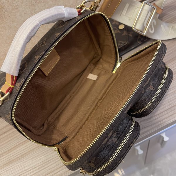 Louis Vuitton Sporty Utility Crossbody Bag Replica - Image 5