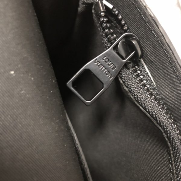 Replica LV S Lock A4 Pouch M80560 | Stylish & Functional - Image 8