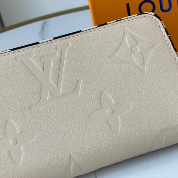 Replica Louis Vuitton Leopard Zippy Wallet M80685 - Image 3
