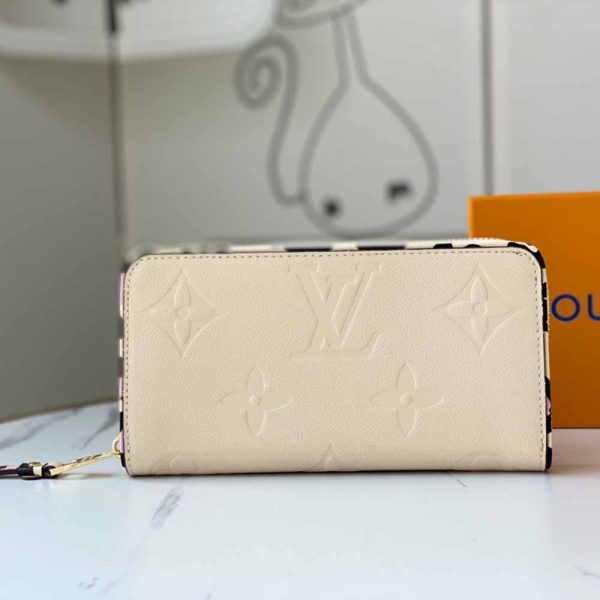 Replica Louis Vuitton Leopard Zippy Wallet M80685 - Image 5