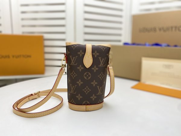 Louis Vuitton Fold Me Pouch Replica M80874 | Stylish & Compact - Image 2