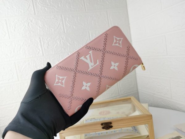 Replica LV Monogram Empreinte Zippy Wallet M81141 - Image 15