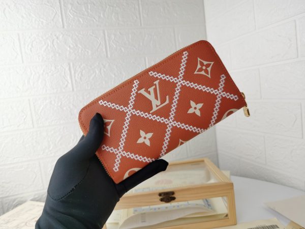 Replica LV Monogram Empreinte Zippy Wallet M81141 - Image 20