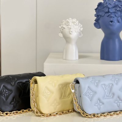 Replica LV AAA Bubblegram Wallet on Strap