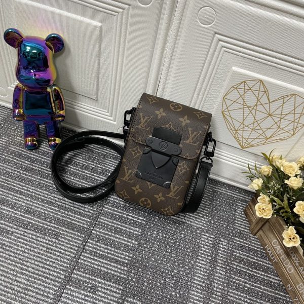 Replica Louis Vuitton S-Lock Vertical Wallet M81524 - Image 11