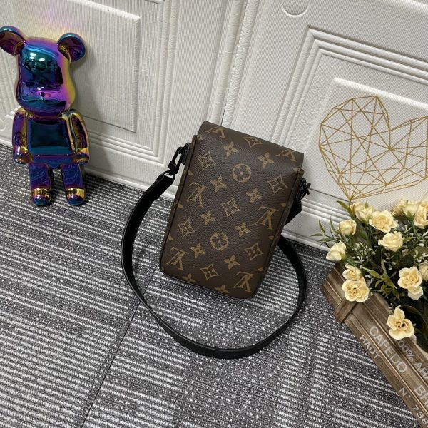 Replica Louis Vuitton S-Lock Vertical Wallet M81524 - Image 13
